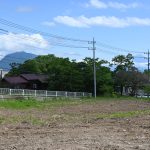 物件北側から東南方向を撮影。富士山・茅が岳を眺望。